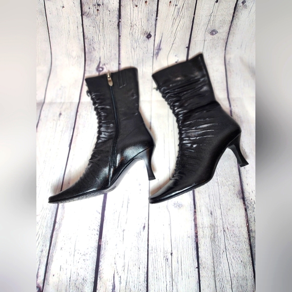 Smalto Black Mid-calf ruched boots, Size 38, Black - Picture 5 of 17